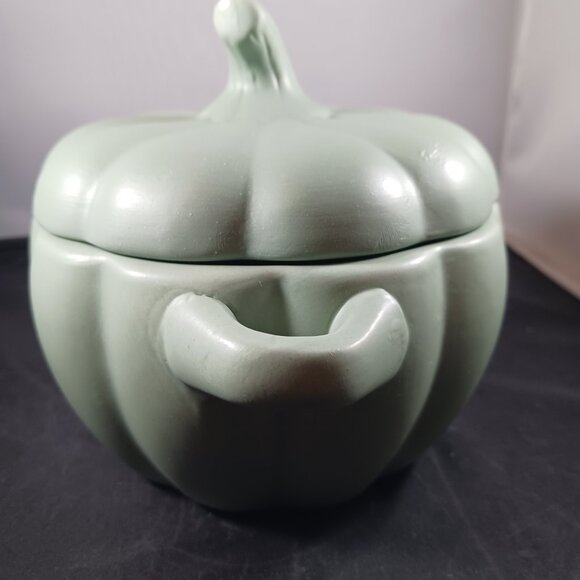 Pumpkin Green Dish With Lid - Picture 5 of 12